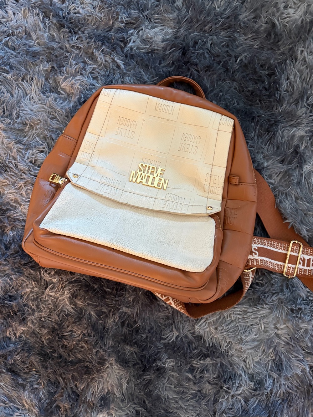 Steve Madden Two-Tone Tan and Cream Leather Backpack